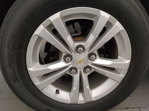 Used 2017 Chevrolet Equinox LS FWD image 31