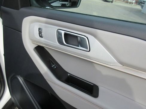 New 2026 Ford Explorer Active image 22