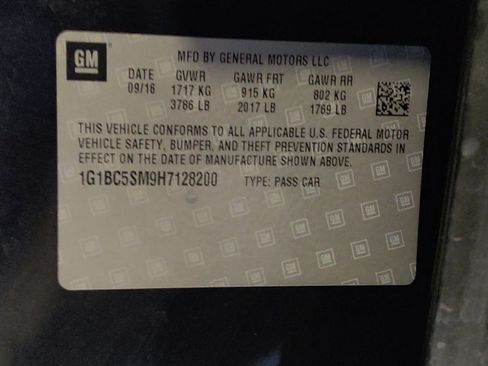 Used 2017 Chevrolet Cruze LS image 33