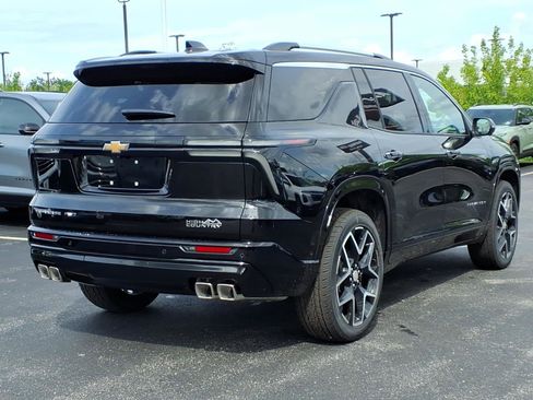 New 2026 Chevrolet Traverse High Country w/ LPO, Floor Liner Package AWD/4WD image 17