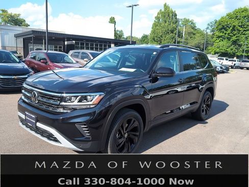 Used 2022 Volkswagen Atlas SE w/ Black Wheel Package FWD image 1