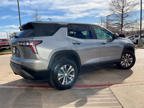 Used 2025 Chevrolet Equinox LT image 6