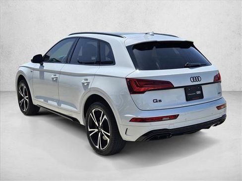 Certified 2025 Audi Q5 2.0T Premium Plus w/ Premium Plus Package AWD/4WD image 7