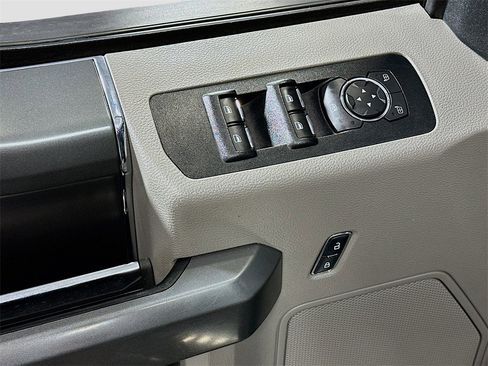 Used 2018 Ford F150 XLT w/ XTR Package image 18