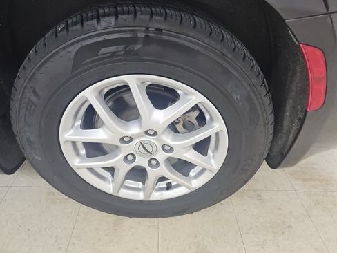 Used 2023 Chrysler Pacifica Touring-L FWD image 23