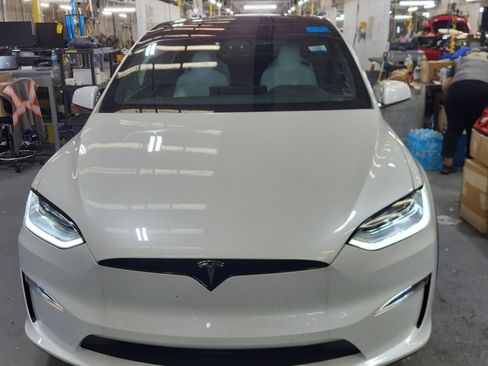 Used 2023 Tesla Model X AWD/4WD image 5