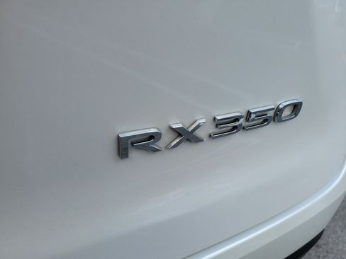 Certified 2024 Lexus RX 350 FWD w/ Technology Package image 8