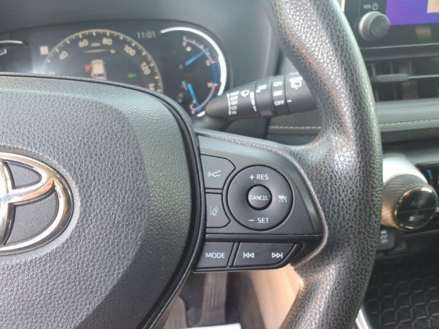 Used 2023 Toyota RAV4 XLE AWD/4WD image 23