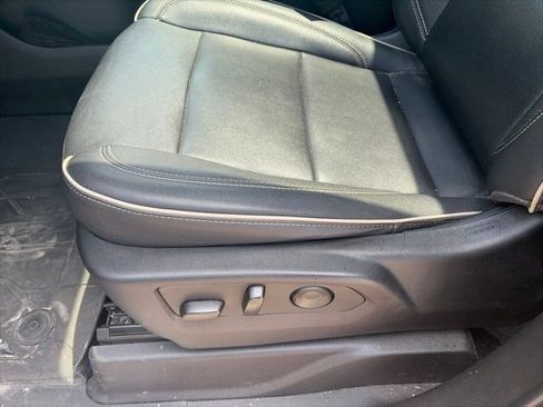 Used 2023 Chevrolet Tahoe Premier AWD/4WD image 20