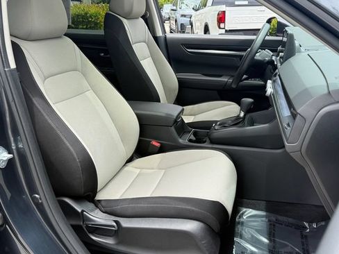 Used 2024 Honda CR-V EX image 17