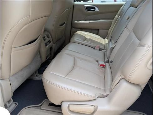 Used 2015 Nissan Pathfinder SL w/ SL Premium Package FWD image 15