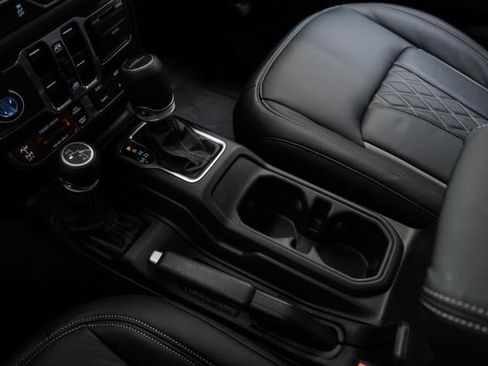 Used 2025 Jeep Gladiator Rubicon w/ Safety Group image 69