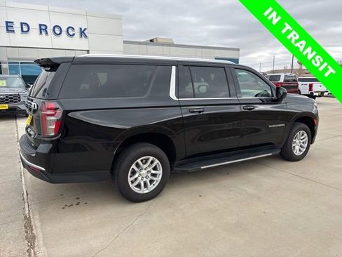 Used 2024 Chevrolet Suburban LT AWD/4WD image 3