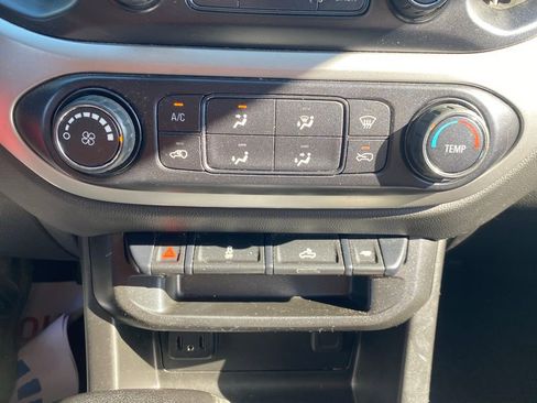 Used 2020 Chevrolet Colorado LT image 23