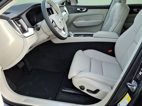 New 2026 Volvo XC60 B5 Ultra w/ Protection Package Premier image 13