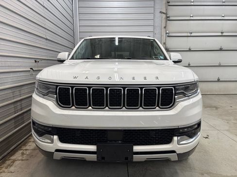 Used 2022 Jeep Wagoneer Series II AWD/4WD image 2