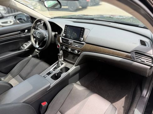 Used 2020 Honda Accord EX image 21