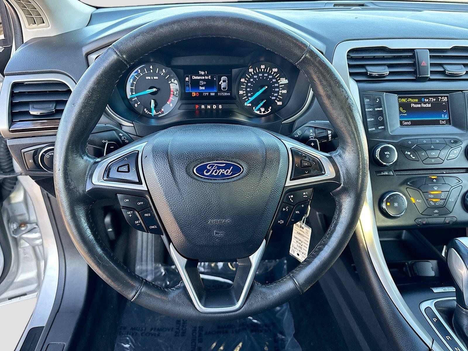 Used 2014 Ford Fusion SE w/ Equipment Group 202A FWD image 11