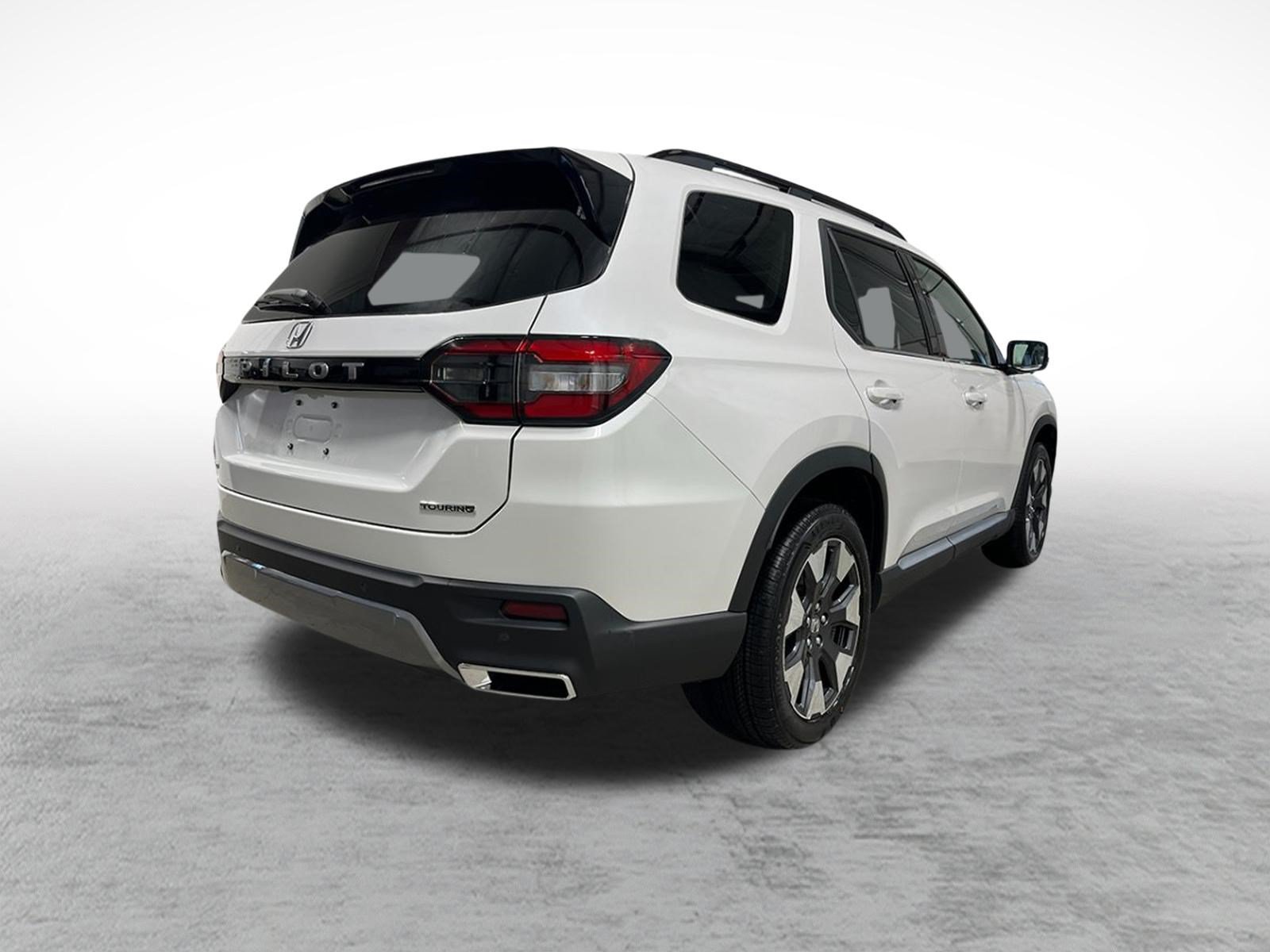 New 2026 Honda Pilot Touring image 5
