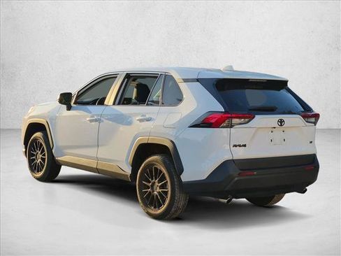 Used 2023 Toyota RAV4 LE FWD image 6