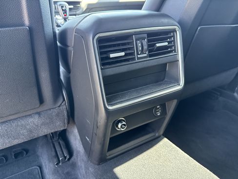 Used 2019 Porsche Cayenne S AWD/4WD image 16