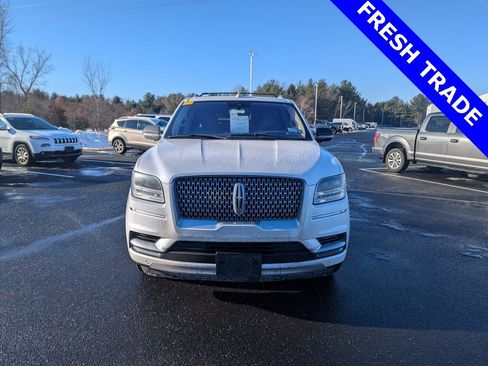 Used 2018 Lincoln Navigator L Reserve w/ Technology Package image 2