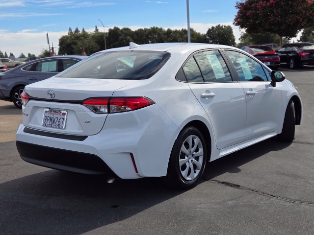 Used 2024 Toyota Corolla LE FWD image 4