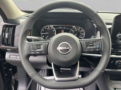 New 2025 Nissan Pathfinder SV w/ Cargo Package image 24