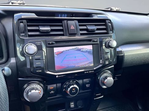 Used 2019 Toyota 4Runner TRD Off-Road Premium AWD/4WD image 27