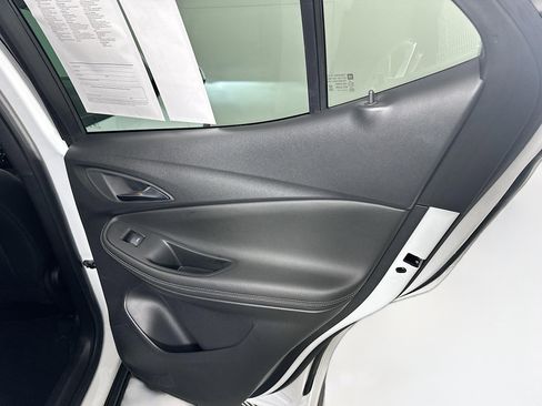 Used 2025 Buick Encore GX Preferred image 28