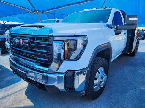 Used 2024 GMC Sierra 3500 Pro w/ Convenience Package AWD/4WD image 1