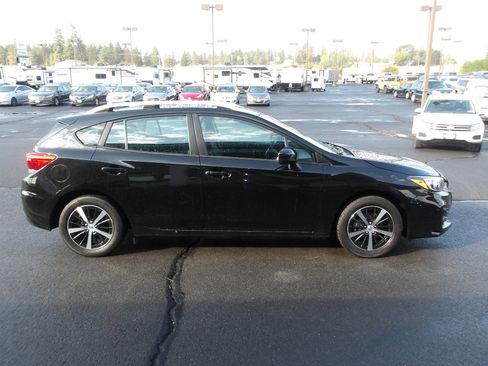 Used 2019 Subaru Impreza 2.0i Premium image 6