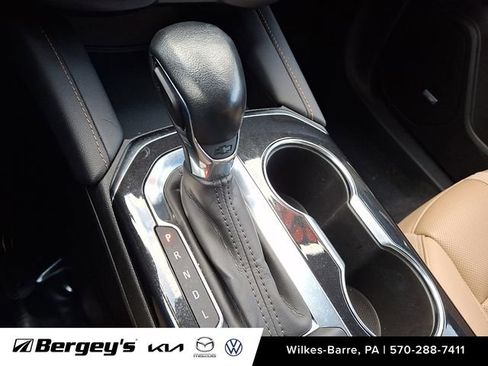 Used 2022 Chevrolet Blazer Premier w/ Enhanced Convenience Package image 17