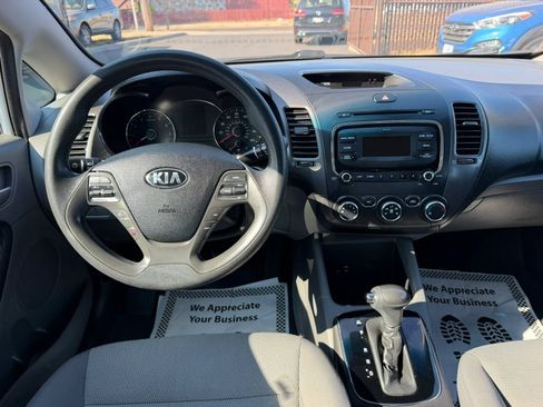 Used 2018 Kia Forte LX FWD image 15