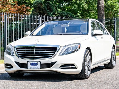 Used 2017 Mercedes-Benz S 550 4MATIC Sedan image 2