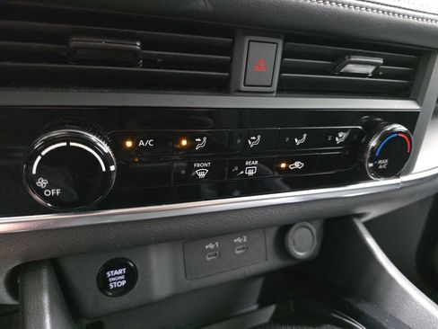 Used 2024 Nissan Rogue S AWD/4WD image 22