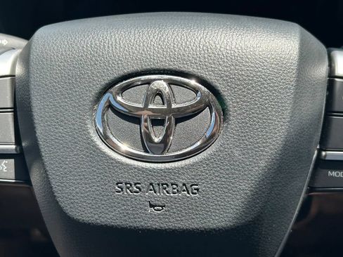 Used 2023 Toyota Highlander Platinum FWD image 45