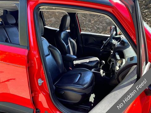 Used 2017 Jeep Renegade Limited FWD image 7