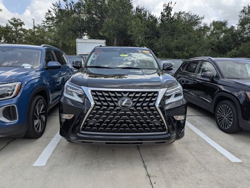 Used 2020 Lexus GX 460 Premium w/ Premium Package AWD/4WD image 2