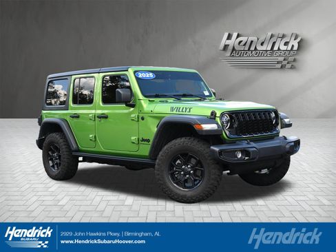 Used 2025 Jeep Wrangler Unlimited Sport AWD/4WD image 1