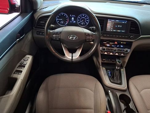 Used 2020 Hyundai Elantra Value Edition w/ Cargo Package (C1) FWD image 11