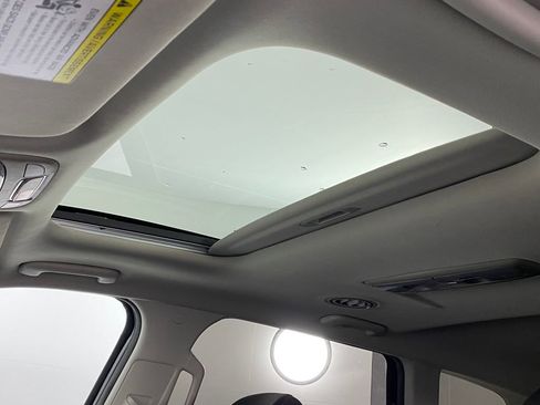 Certified 2023 Kia Telluride S w/ S Sunroof Package image 26