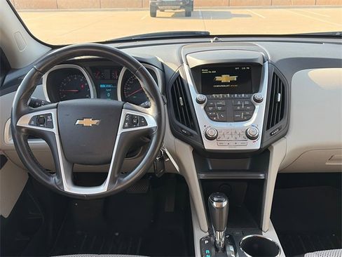 Used 2017 Chevrolet Equinox LT w/ Convenience Package image 13