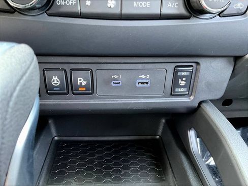 New 2026 Nissan Frontier SV w/ All-Weather Content Package AWD/4WD image 24