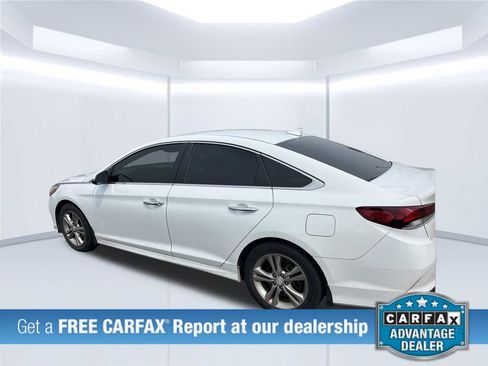 Used 2019 Hyundai Sonata SEL w/ Tech Package 02 FWD image 2