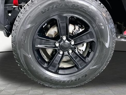 Used 2022 Jeep Wrangler Unlimited Sport AWD/4WD image 32
