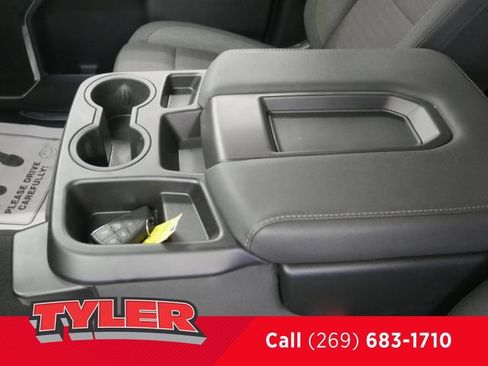 Used 2026 Chevrolet Silverado 1500 LT AWD/4WD image 35