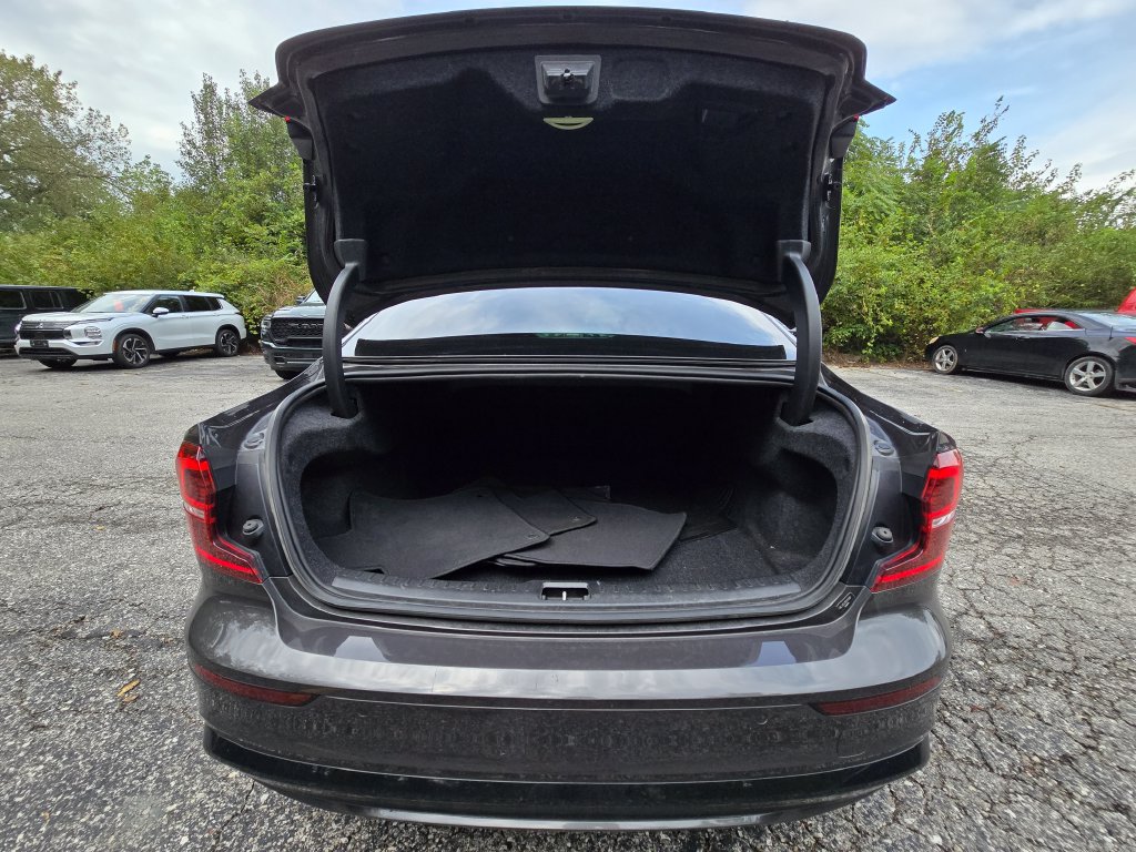 Used 2023 Volvo S60 B5 Plus FWD image 25