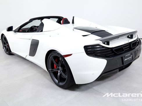 Used 2016 McLaren 650S Spider image 8