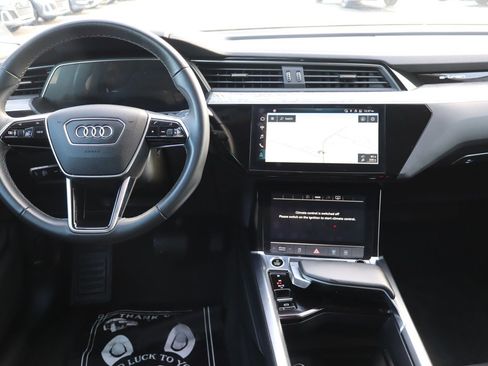 Used 2022 Audi e-tron Premium w/ Convenience Plus Package image 12
